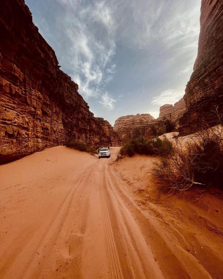 Wadi rum fun time tour's Extérieur photo