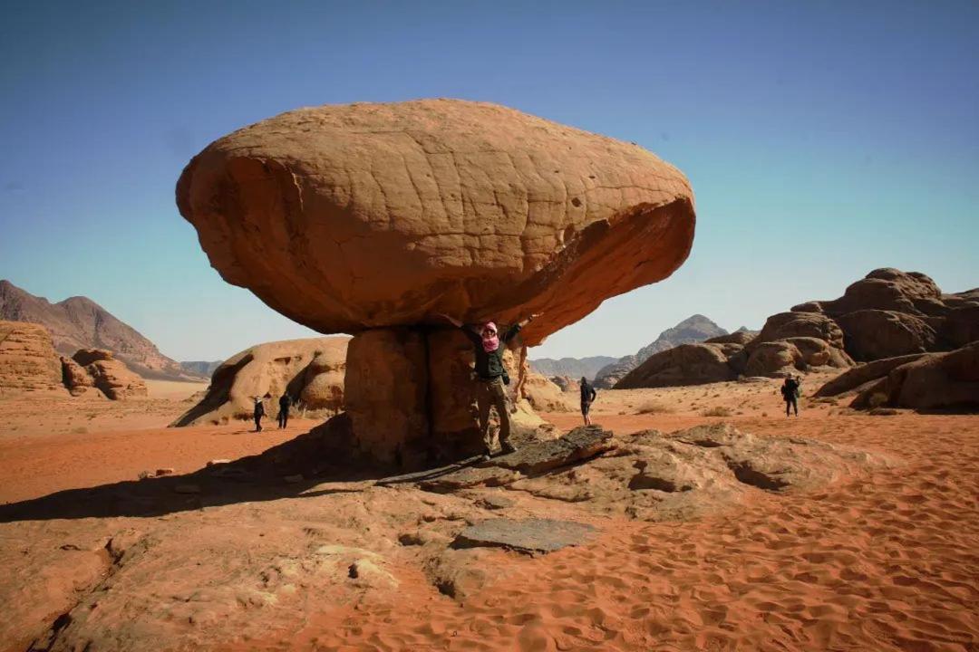 Wadi rum fun time tour's Extérieur photo
