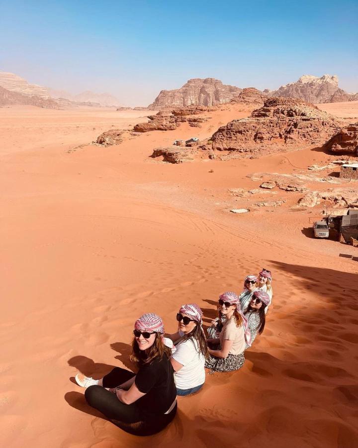 Wadi rum fun time tour's Extérieur photo