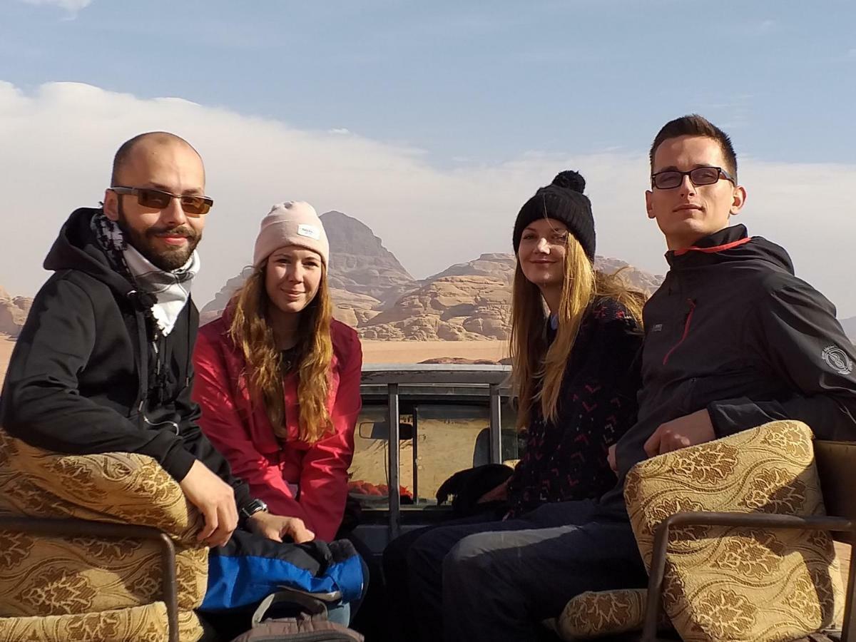 Wadi rum fun time tour's Extérieur photo